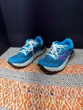 New Balance Hierro v6 Trail Shoes Woman's Size 9